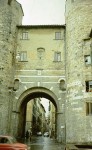 Gate/arch entry to section of Lucca